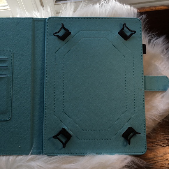 IPAD cover for 6 x 9” adjustable - Picture 3 of 6